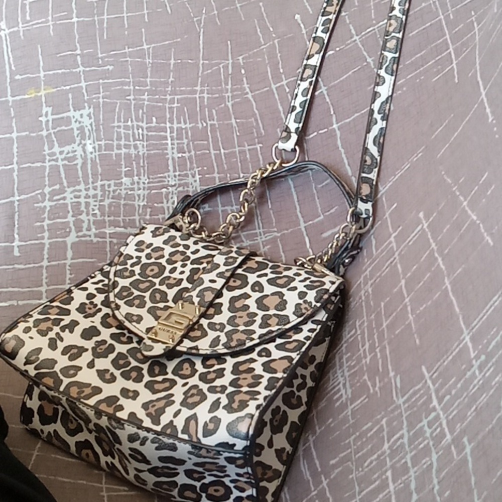 Guess purse